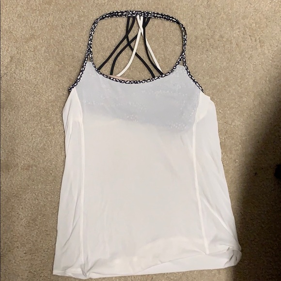 Lululemon tank - Picture 1 of 2